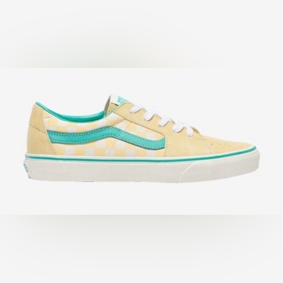VANS Sk8-Low Checkerboard Lace Ups - Picture 1 of 9